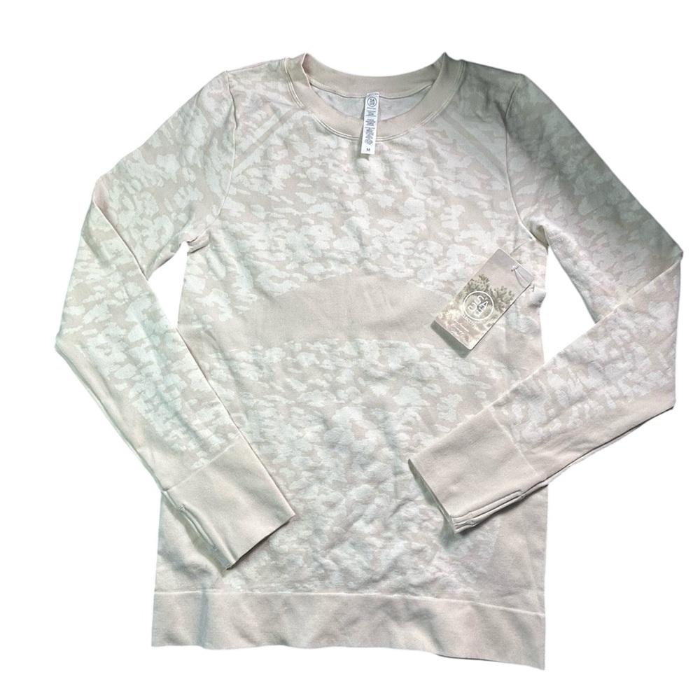 SAGE COLLECTIVE women’s ivory/beige activewear yoga long sleeve top size M NWT
